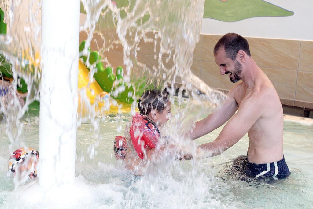 Resort Dolce Casa - Family & Spa Hotel Moena Bagian luar foto