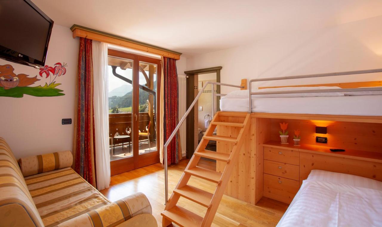 Resort Dolce Casa - Family & Spa Hotel Moena Bagian luar foto