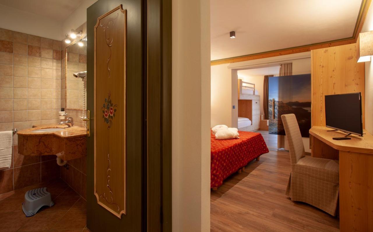 Resort Dolce Casa - Family & Spa Hotel Moena Bagian luar foto