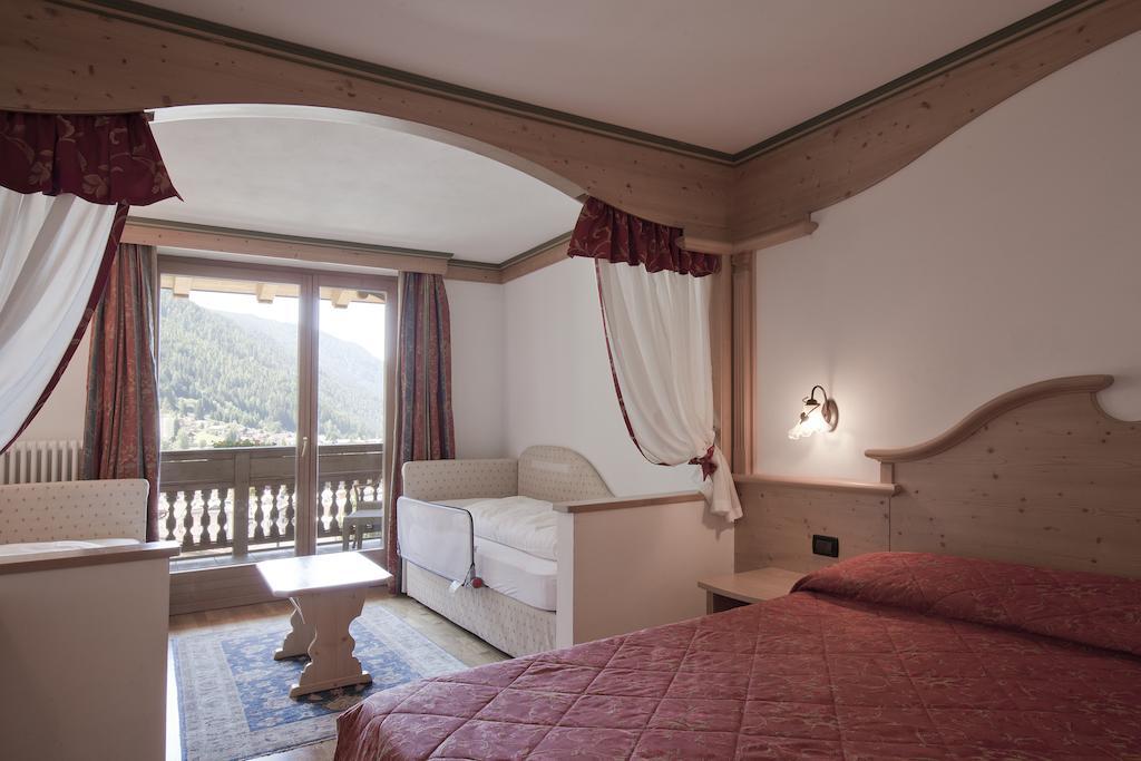 Resort Dolce Casa - Family & Spa Hotel Moena Ruang foto